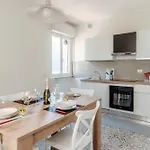 Anna's Balcony On - By Breva Collections Apartment Nesso