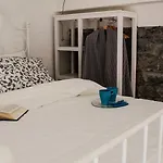 Anna's Balcony On - By Breva Collections Apartment *