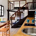 Apartment Anna's Balcony On - By Breva Collections