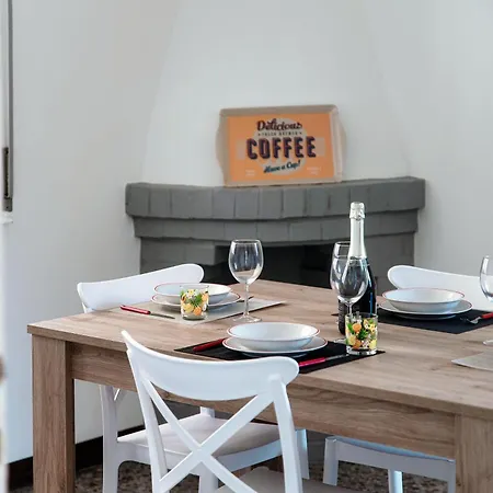 Anna's Balcony On - By Breva Collections 公寓 内索